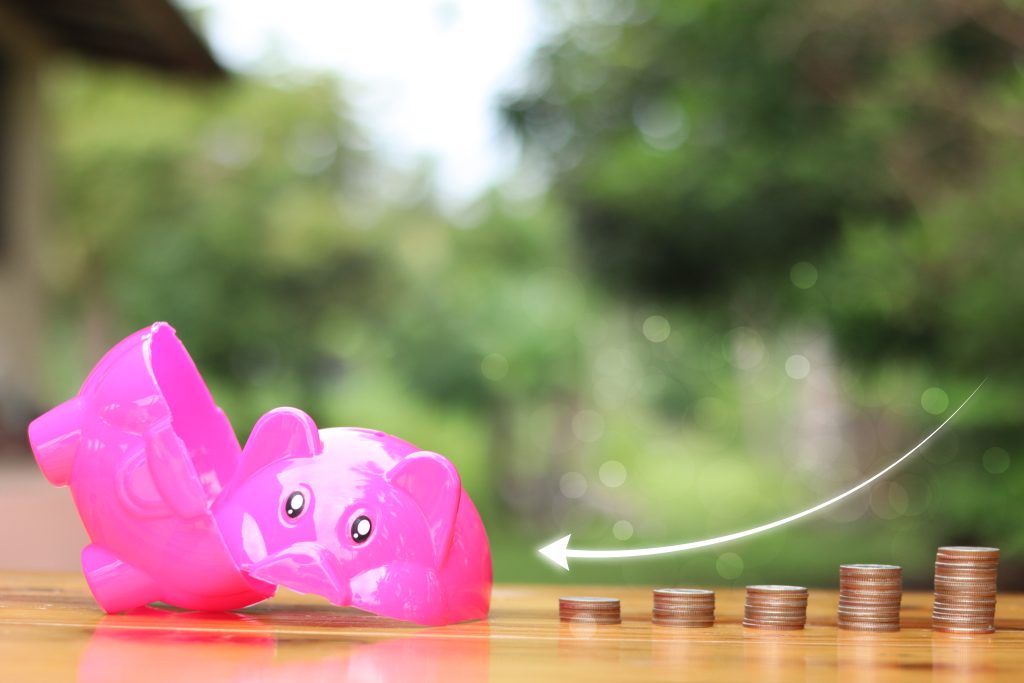 The Power of Compound Interest: Growing Your Savings